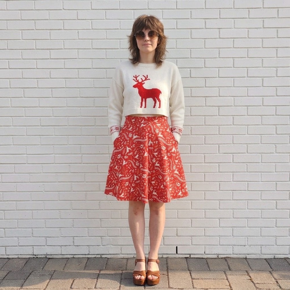 Icone Simons Reindeer Skirt M Red Christmas Holiday A-Line Pockets Flare Skater